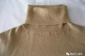 不喜欢毛衣的高领子？钩针这么改造下！超美图片