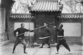 武术界里常说“南拳北腿”，那么拳是什么拳，腿是什么腿呢图片