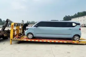 为何中国不允许非法改装？因为像五菱宏光MINI EV的乱改太疯狂图片