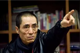 张艺谋说章子怡演电视剧就毁了，那么电影比电视剧高级在哪里呢图片