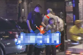 姚明的女儿长大啦！11岁身高已到爸爸胸部，打扮元气少女长腿瞩目图片