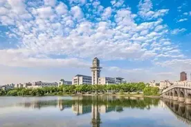 中南财经政法大学“学霸班”：全班18人全留学世界名校，太牛了图片