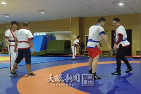「备战全运」群众体育项目中国式摔跤贵州代表队备战倒计时图片