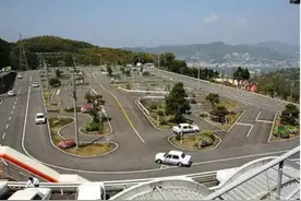 看完日本人考驾照全过程，才知道中国考驾照简直是太人性化了图片