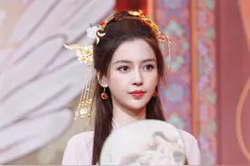 Angelababy古风造型太惊艳！画里出来的俏佳人，倾国倾城为红颜图片