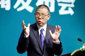 能够挑战马云、马化腾位置的人来了，他的成功来自于“背叛”图片