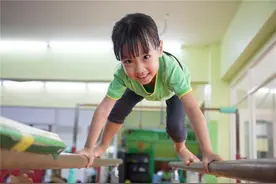 “男孩要勇敢女孩要文静？”别让性别“刻板印象”阻碍孩子成长图片