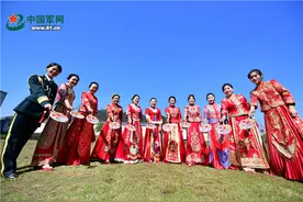 忠诚与浪漫相交融，火箭军这场集体婚礼太甜了图片