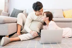 甜蜜夫妻决定“丁克”，医院体检后一切都变了图片