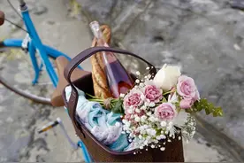 当初贪恋妻子的美貌，和她相识3个月闪婚，结婚后才后悔选错了人图片