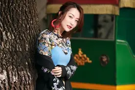 京城四美——白冰图片