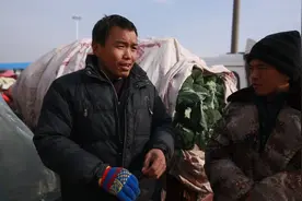 河南菜农花菜滞销几十万斤，还想全部都冻坏，菜农为啥有这想法？视频封面