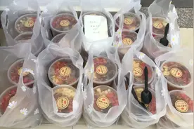 超暖心！消防员收到神秘礼物！图片