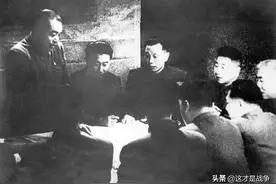 长津湖战役，志愿军高达3万人冻伤，彭德怀下了狠心：拼死也要改图片