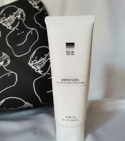 建议女人：遇到这8款洗面奶，别犹豫！虽平价但是真心好用