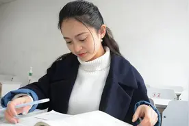 985、211大学出来的毕业生，年薪到底能有多少？和想象有点不一样图片