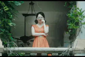 冻龄女神人设崩了！俞飞鸿脸部僵硬被质疑打针，女演员太难了图片