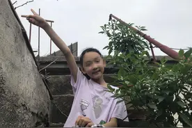 10岁女孩闭口不谈亡母，被姥姥埋怨“心太冷”，背后真相令人心痛图片