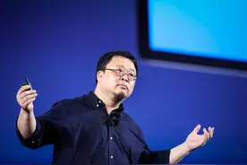 辍学卖书走私汽车，与凤姐同时“出道”的罗永浩，带货不输李佳琦图片