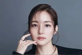 一国神颜竟然崩了，鼻子像橡皮泥图片