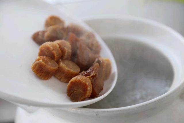 花胶鸡汤喉咙痛 2026年花胶鸡汤喉咙痛能喝吗 花胶鸡汤喉咙痛 2026年花胶鸡汤喉咙痛能喝吗