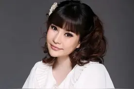 她是侯耀文的二婚娇妻，红杏出墙爱上徒侄，被独宠16年很幸福图片