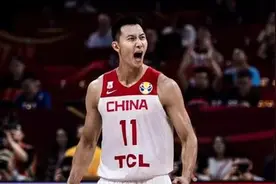 美国撤侨计划令易建联身陷囫囵！曾带家人美国躲避疫情，真尴尬了图片