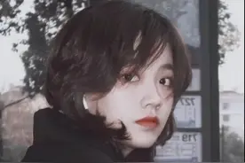 烟熏妆棒棒的图片