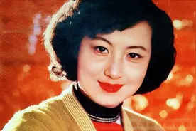 美女程晓英 当年齐名刘晓庆 却当红时息影 如今74岁近照曝光 优雅知性图片