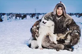 爱斯基摩人一生只吃生肉，为何从来不患坏血病？与野蛮的吃法有关图片