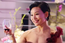 死亡破4万，美籍陈冲“一罩难求”，四朵金花唯刘晓庆三拒改国籍图片