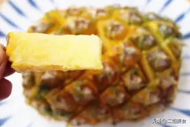 原来在家切菠萝这么简单，不削皮不挖眼，简单易学，真的太省事了图片