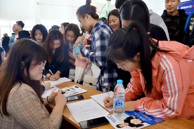 北京本地人“看不上”的三所高校，外地人却很喜欢，为进去挤破头图片