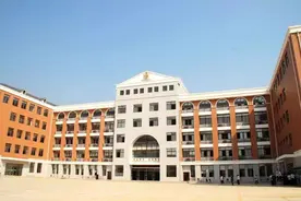 武汉超级难进的7大“贵族学校”曝光！贫穷限制了你的想象图片