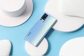 vivo X50系列最大的特色除了微云台拍照，堪称最美的手机之一图片