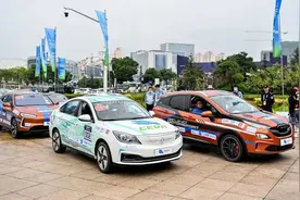 环青海湖自驾更方便了，一路有电动汽车充电站图片