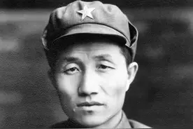 平津战役伊始，毛泽东为何对程子华杨得志杨成武三个兵团不满？图片