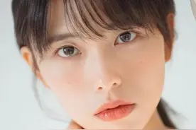 眼睛直愣太有神，凸眼女孩如何扬长避短图片