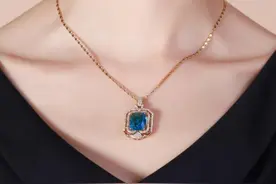 平锁骨是自然美吗？基因决定锁骨，还是不要盲目追求！图片