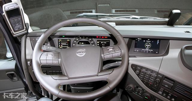 堪称工业艺术品，实拍沃尔沃FH16 750干线大件运输车