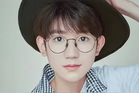 来看看王源、欧阳娜娜和创造营希林娜依·高与伯克利的故事图片