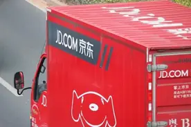 京东"三驾马车"，两驾换帅图片