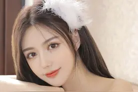 美女壁纸｜听说最近流行茶艺美女哦图片