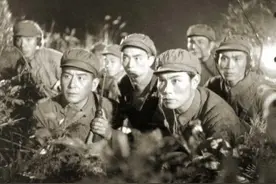 志愿军侦察兵和美军特种兵同时出去捕俘，结果遇上了，谁更厉害？图片
