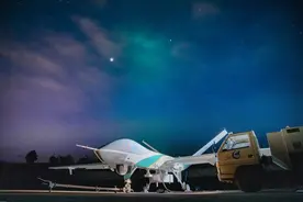 河南暴雨通信中断怎么办？翼龙无人机空中组建“临时基站”图片