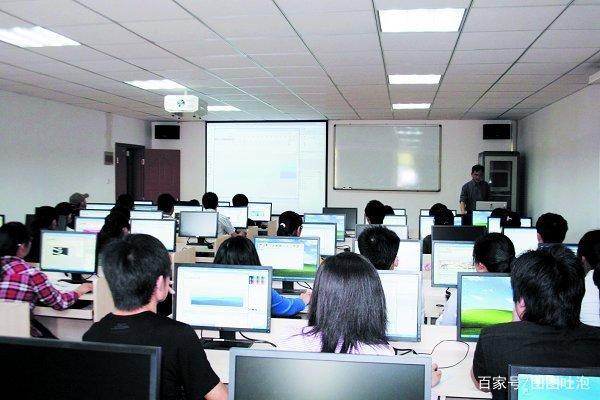 四川科技职工大学并入成都大学，成人高校发展进入下行通道