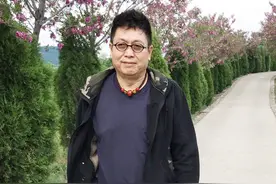 王为念泪奔：我不与前妻复婚，儿子终于理解了我图片