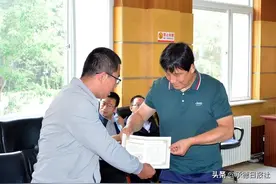 城乡居民合作建房使用权全国第一证在承德桑园村落地图片