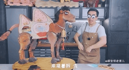 骆驼的驼峰竟然不是用来存水的？那它靠啥在沙漠里笑嘻嘻？