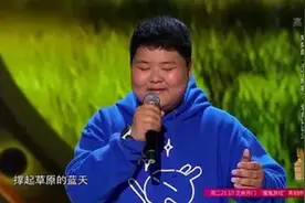 歌声的翅膀：11岁男孩演唱《莫尼山》开口跪，评委都陶醉了图片